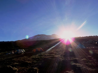 Lever de soleil sur le Kilimandjaro
